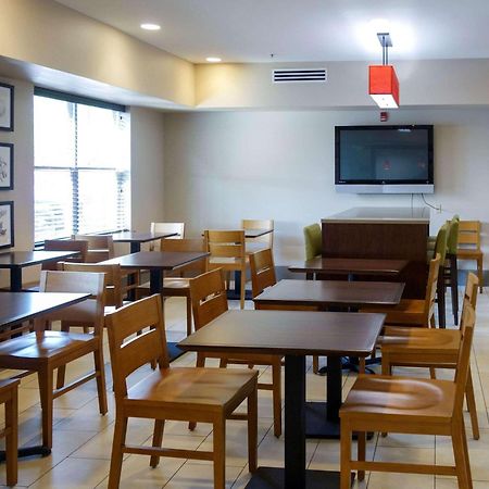 Country Inn & Suites By Radisson, Washington, Dc East - Capitol Heights, Md 외부 사진