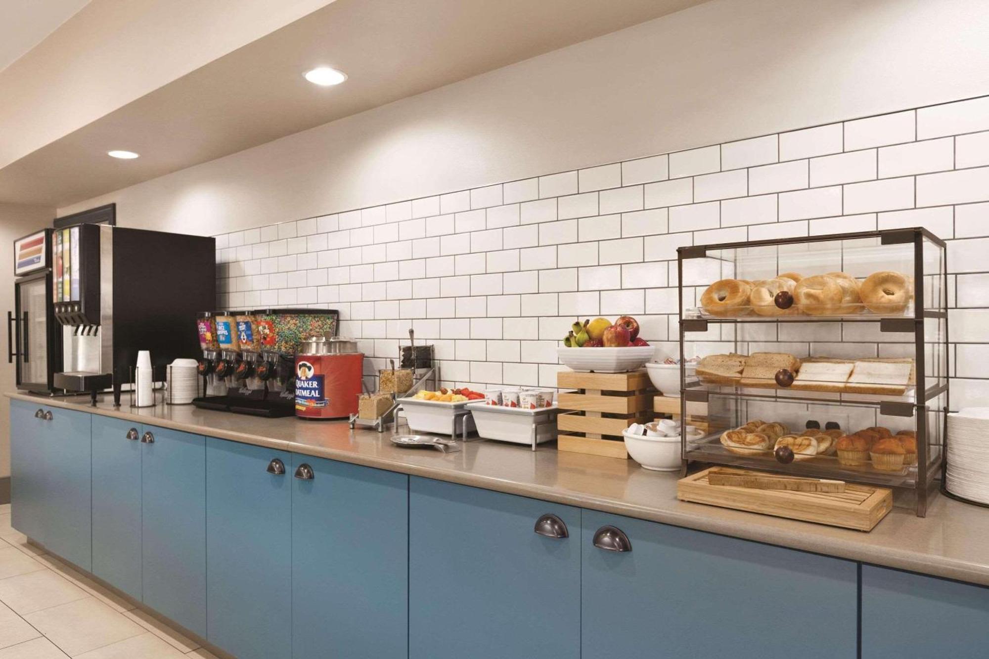 Country Inn & Suites By Radisson, Washington, Dc East - Capitol Heights, Md 외부 사진