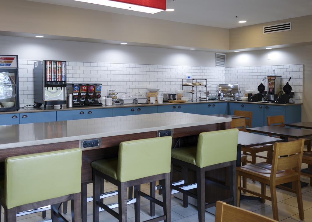 Country Inn & Suites By Radisson, Washington, Dc East - Capitol Heights, Md 외부 사진